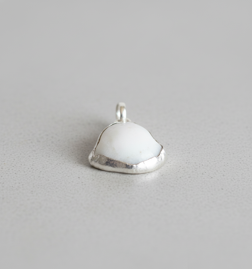 Machmani Silver Pendant