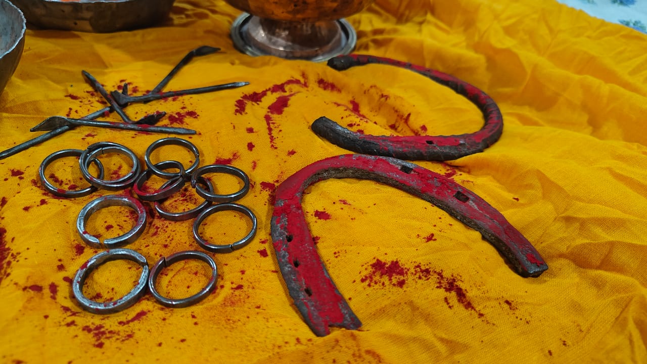 🧿 Original Ghode Ki Naal (Horse Shoe) – Powerful Vastu & Protection Remedy